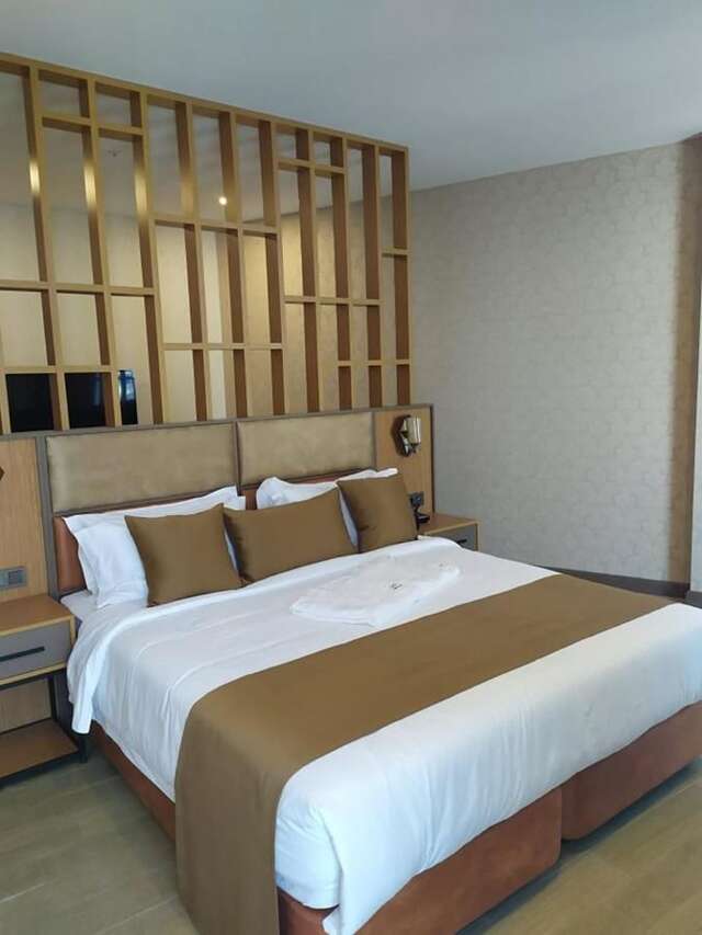 Отель New Wave Hotel Батуми-11